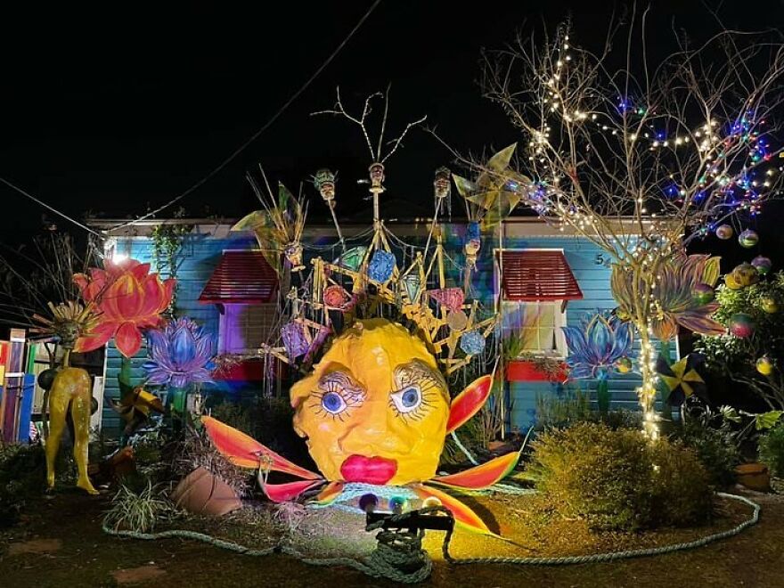 New Orleans Got Creative For This Year’s Mardi Gras And Celebrated It With House Floats (62 Pics) New Orleans Got Creative For This Year’s Mardi Gras And Celebrated It With House Floats (62 Pics)