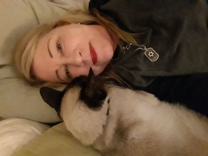 Hey Pandas, Post A Selfie With Your Pet (Closed) Hey Pandas, Post A Selfie With Your Pet (Closed)