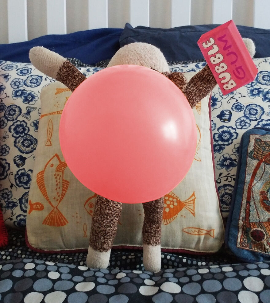 I’ve Made My Wife Laugh Every Day Of The Pandemic With Daily Sock Monkey Shows And I Hope They Make You Smile Too (65 Pics) I’ve Made My Wife Laugh Every Day Of The Pandemic With Daily Sock Monkey Shows And I Hope They Make You Smile Too (65 Pics)