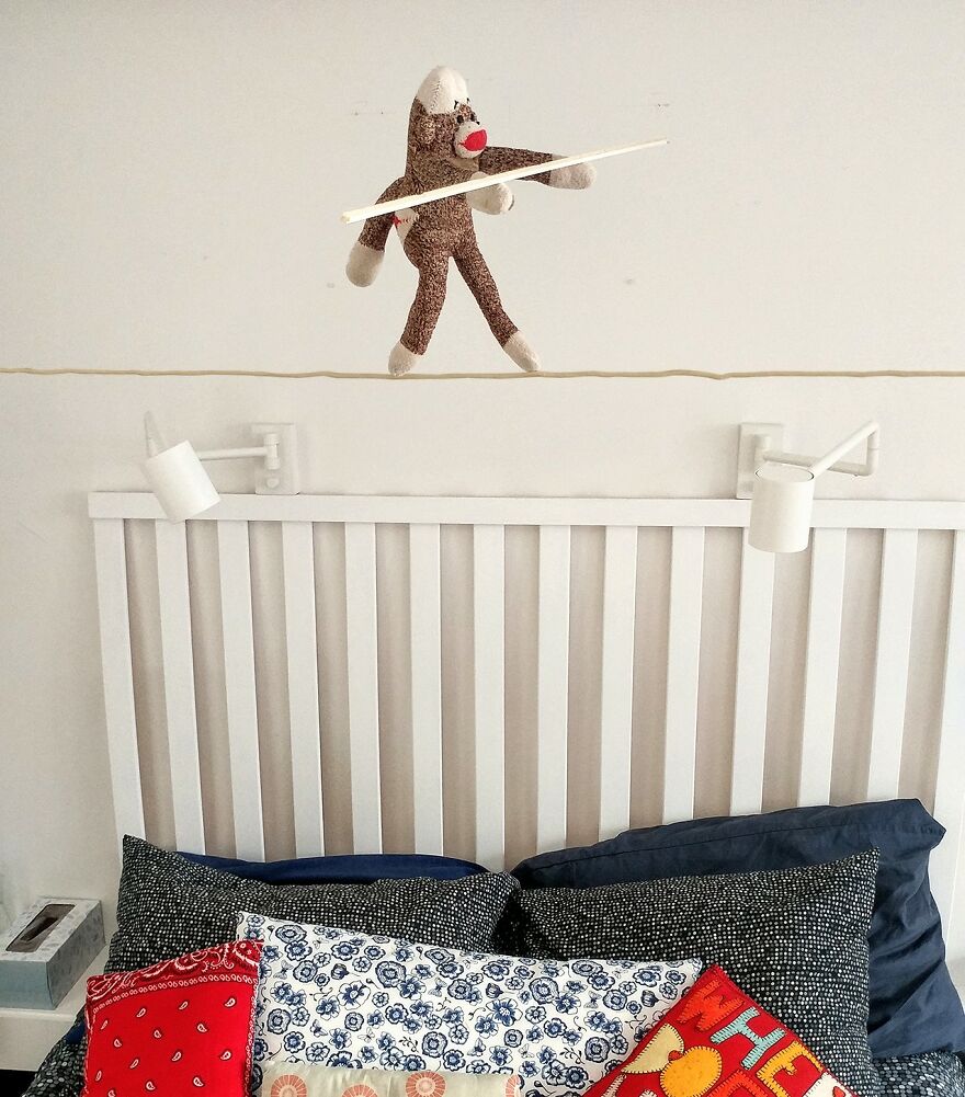 I’ve Made My Wife Laugh Every Day Of The Pandemic With Daily Sock Monkey Shows And I Hope They Make You Smile Too (65 Pics) I’ve Made My Wife Laugh Every Day Of The Pandemic With Daily Sock Monkey Shows And I Hope They Make You Smile Too (65 Pics)