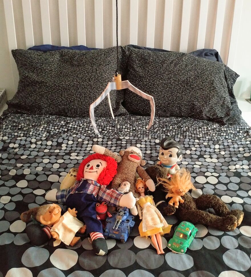 I’ve Made My Wife Laugh Every Day Of The Pandemic With Daily Sock Monkey Shows And I Hope They Make You Smile Too (65 Pics) I’ve Made My Wife Laugh Every Day Of The Pandemic With Daily Sock Monkey Shows And I Hope They Make You Smile Too (65 Pics)