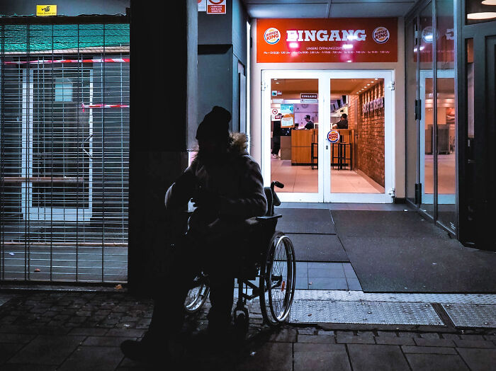 35 “Invisible” Privileges That Most People Don’t Notice Because They Have Them 35 “Invisible” Privileges That Most People Don’t Notice Because They Have Them