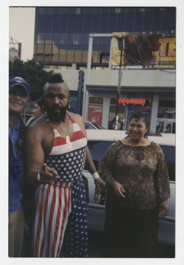 Photo Dealer Finds An Old Photo Collection With Photos Of A &#8220;Mysterious&#8221; Man With Hollywood Celebrities (30 Pics)