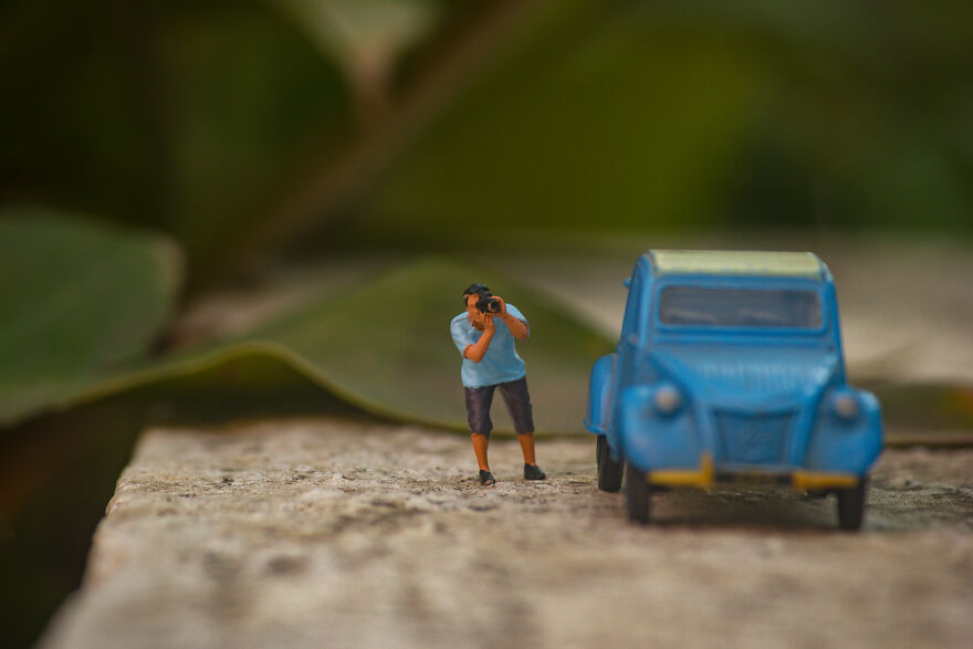 I Joined A Miniature Photographer In His Adventure I Joined A Miniature Photographer In His Adventure