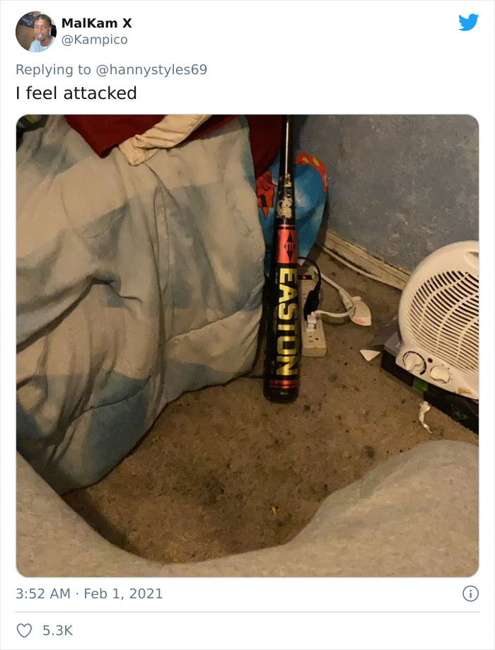 Women Are Comparing Their Side Of The Bed Vs. Their Boyfriends’, And People Find The Similarities Between Men Hilarious Women Are Comparing Their Side Of The Bed Vs. Their Boyfriends’, And People Find The Similarities Between Men Hilarious