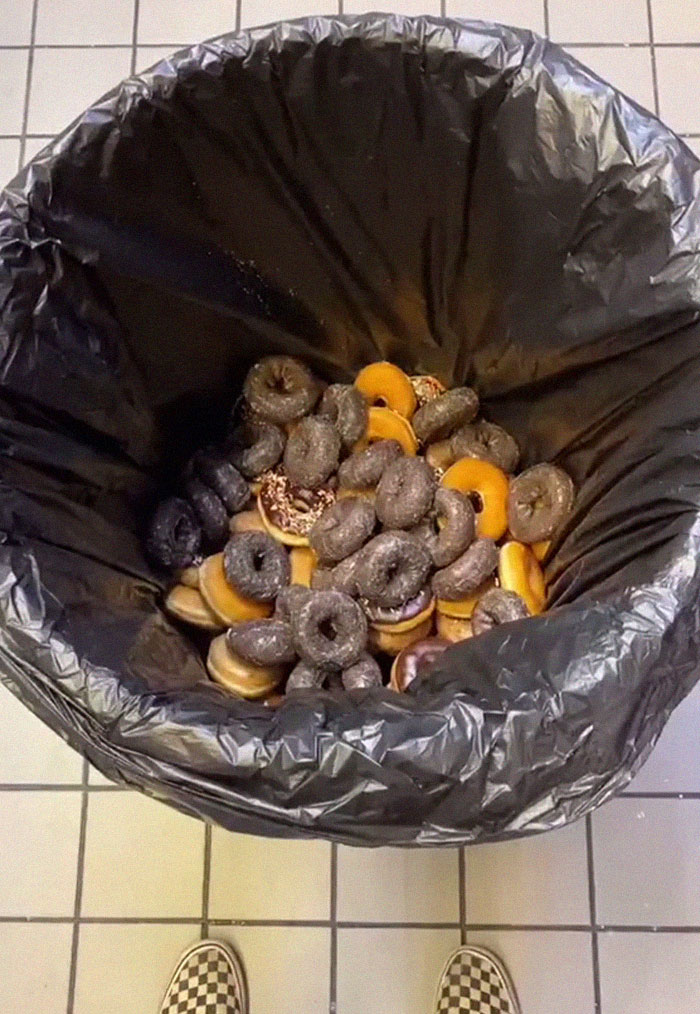 Guy Can’t Stand Throwing Away So Many Donuts At His Job, Ends Up Giving Them To The Homeless, Gets Fired Guy Can’t Stand Throwing Away So Many Donuts At His Job, Ends Up Giving Them To The Homeless, Gets Fired