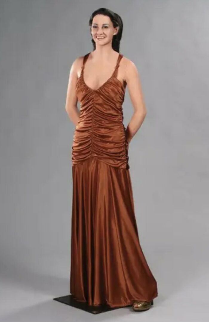 There Was An Online Auction Selling Wax Figures Of Celebrities, And Here Are The 30 Most ‘Cursed’ Ones There Was An Online Auction Selling Wax Figures Of Celebrities, And Here Are The 30 Most ‘Cursed’ Ones