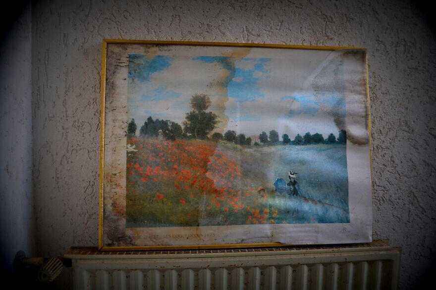 My Exploration Of A Clinic That Was Abandoned In 2002, From One Day To The Next My Exploration Of A Clinic That Was Abandoned In 2002, From One Day To The Next