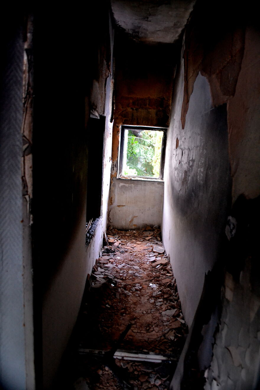 My Exploration Of A Clinic That Was Abandoned In 2002, From One Day To The Next My Exploration Of A Clinic That Was Abandoned In 2002, From One Day To The Next