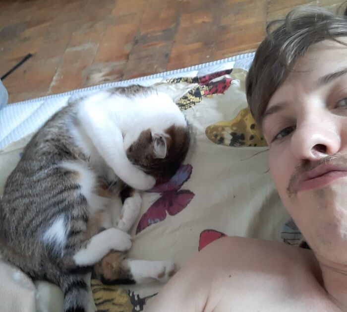 Pandas, Share A Dumb Pic Of Your Pet (Closed)