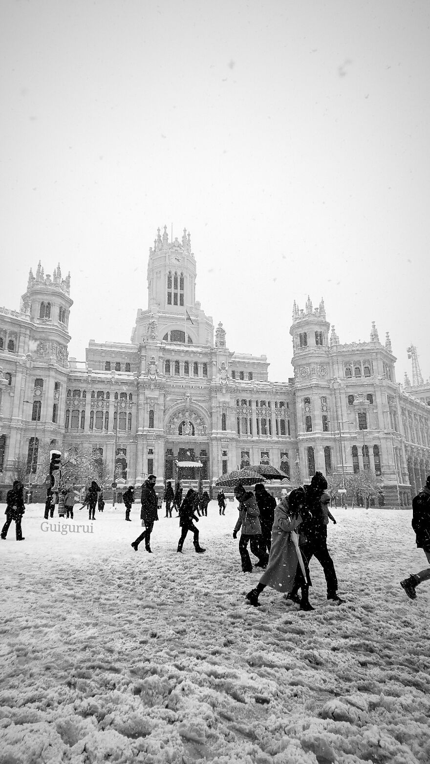 The Largest Snowfall In Half A Century Hit Madrid This Weekend And I Captured This Historic Event (35 Pics) The Largest Snowfall In Half A Century Hit Madrid This Weekend And I Captured This Historic Event (35 Pics)