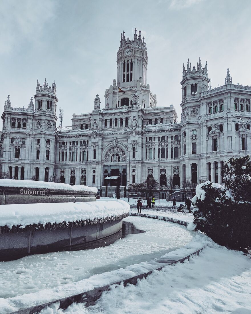 The Largest Snowfall In Half A Century Hit Madrid This Weekend And I Captured This Historic Event (35 Pics) The Largest Snowfall In Half A Century Hit Madrid This Weekend And I Captured This Historic Event (35 Pics)