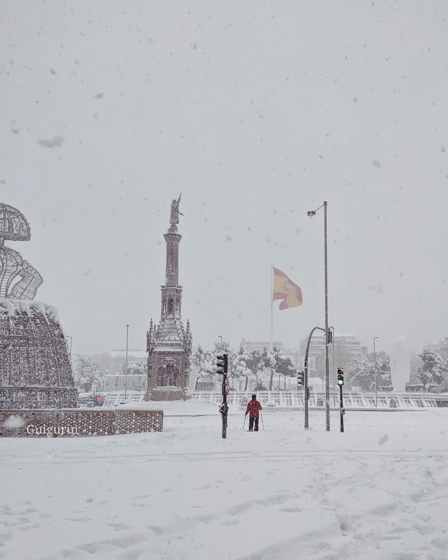 The Largest Snowfall In Half A Century Hit Madrid This Weekend And I Captured This Historic Event (35 Pics) The Largest Snowfall In Half A Century Hit Madrid This Weekend And I Captured This Historic Event (35 Pics)