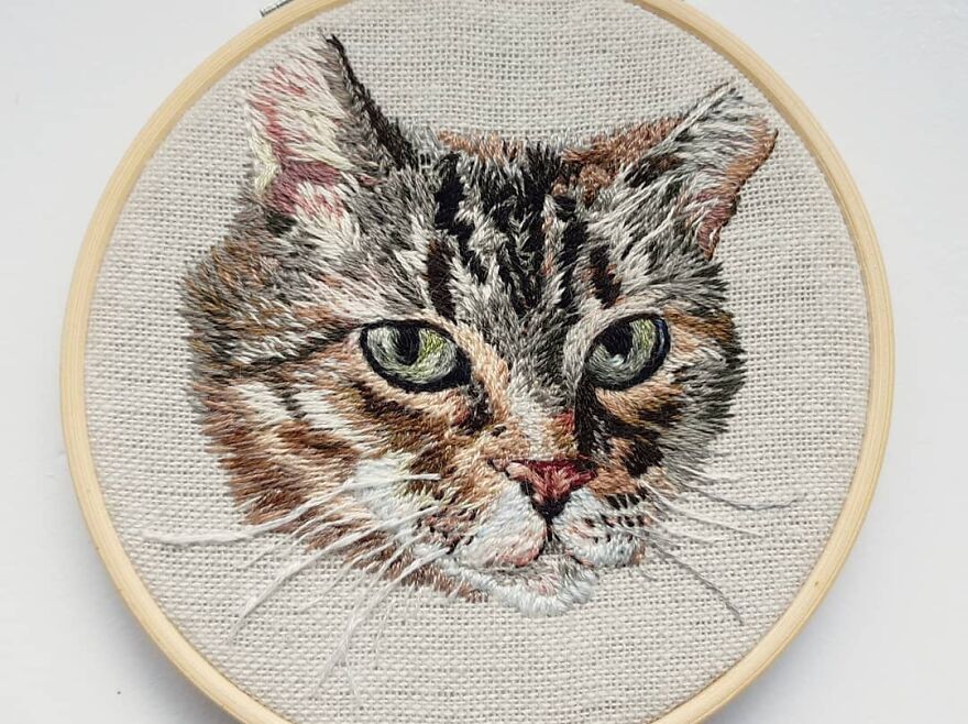 I Made My First Pet Embroidery Of Our Family Dog Who Passed Away For My Mom In 2018, Now I Make Them Professionally I Made My First Pet Embroidery Of Our Family Dog Who Passed Away For My Mom In 2018, Now I Make Them Professionally