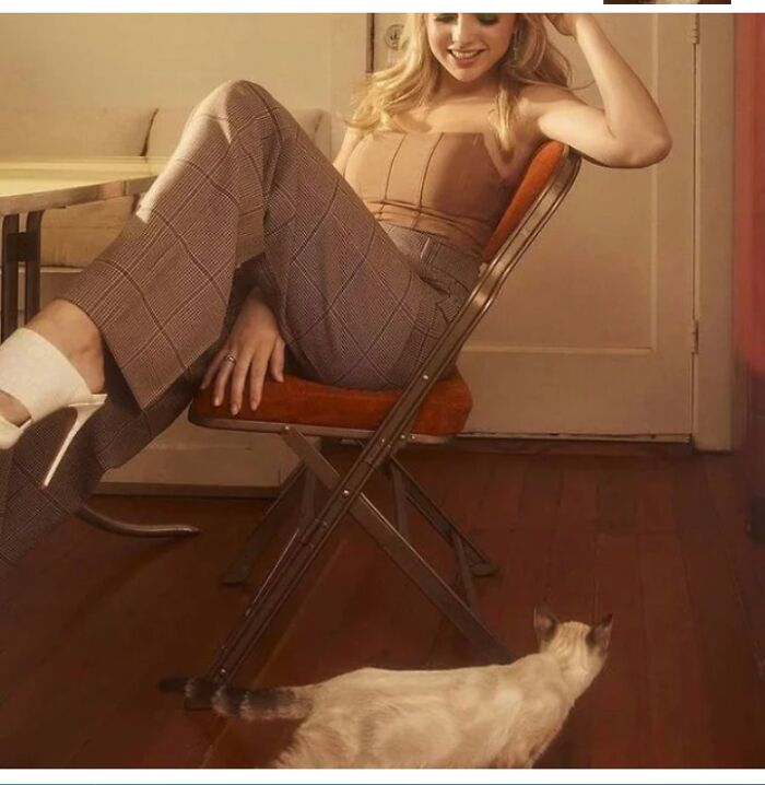 Hey Pandas, Post A Pic Of Your Pet Doing Something Odd Or Unusual (Closed) Hey Pandas, Post A Pic Of Your Pet Doing Something Odd Or Unusual (Closed)