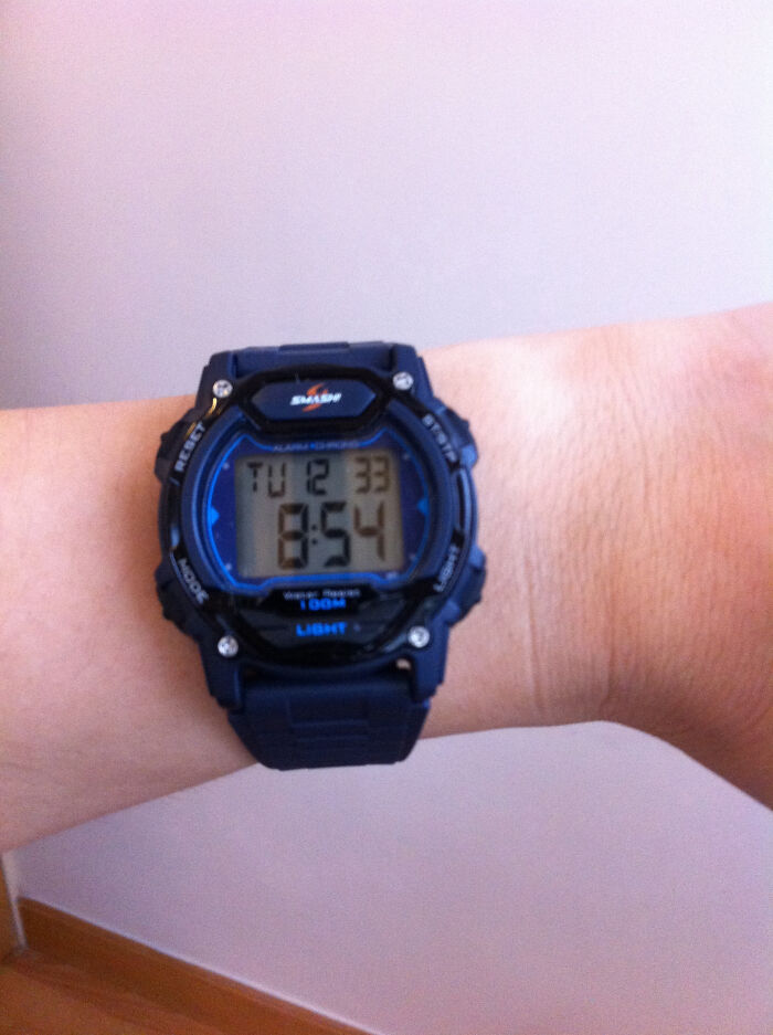 Person Asks Non-Americans To Share &#8220;Scams&#8221; That Americans Think Are Normal, And Here Are 39 Of Their Replies