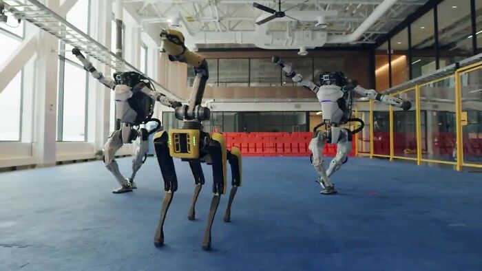 Boston Dynamics Recorded A Video Of Its Robots Performing Impressive New Year Dance Boston Dynamics Recorded A Video Of Its Robots Performing Impressive New Year Dance