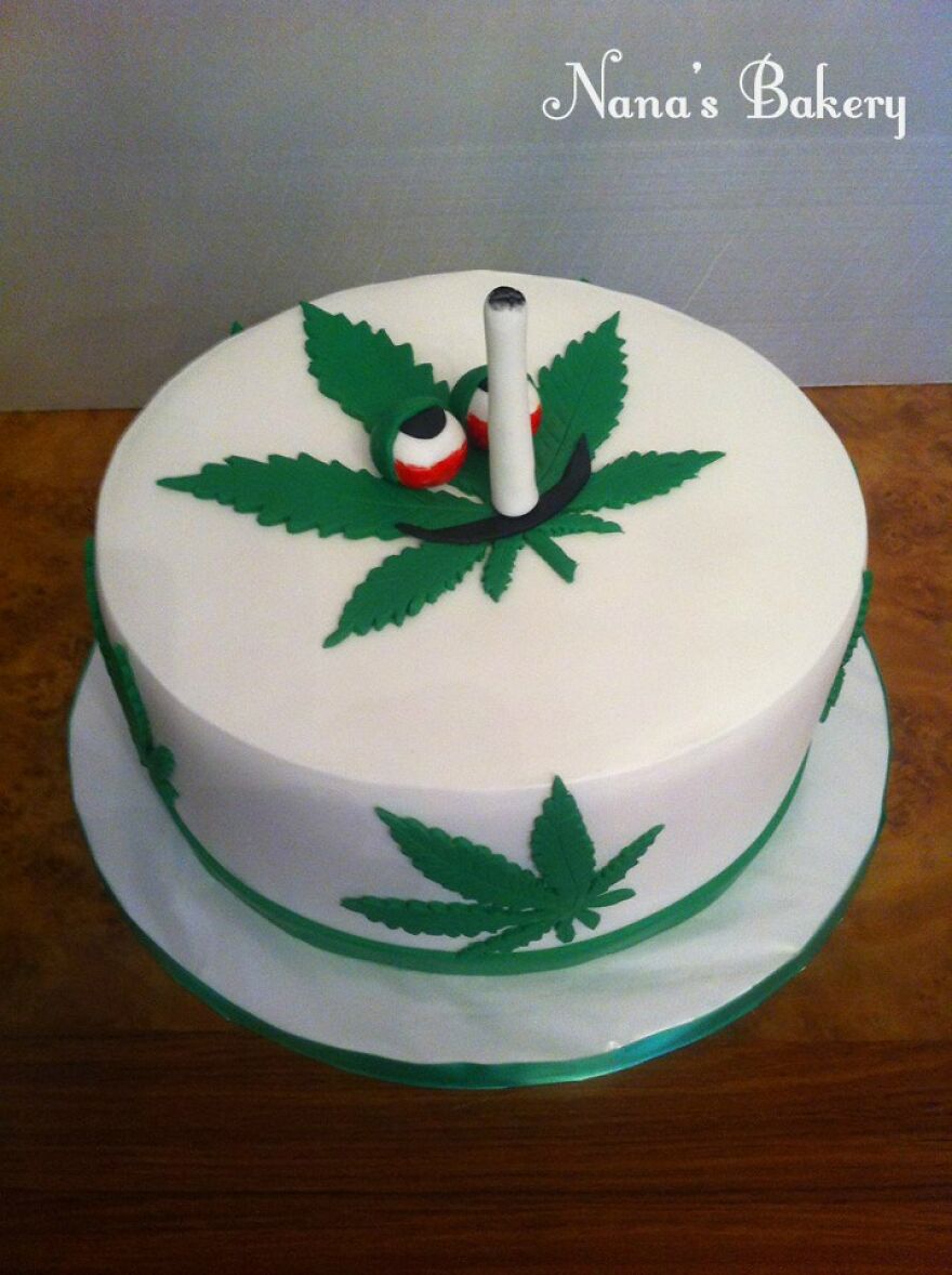 My Aunt’s Artistic Cakes (26 Pics)