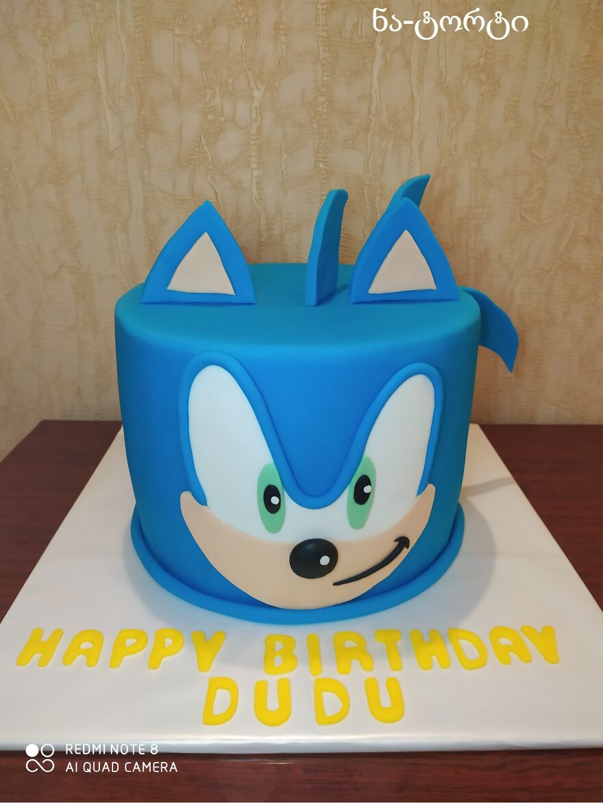 My Aunt’s Artistic Cakes (26 Pics)