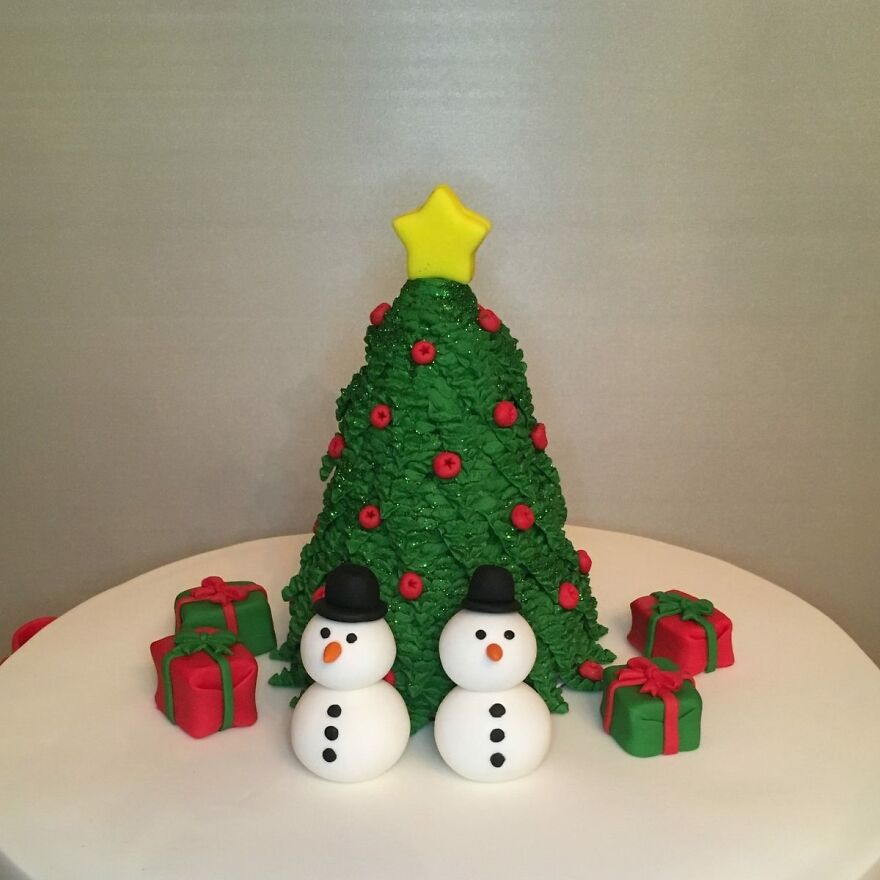 My Aunt’s Artistic Cakes (26 Pics)