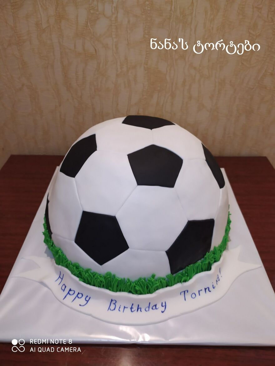 My Aunt’s Artistic Cakes (26 Pics)