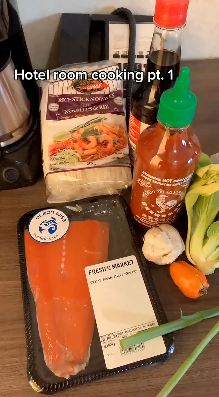 Quarantined Chef Is Gaining Millions Of Views On TikTok For Showing How To Cook Gourmet Meals Using Basic Hotel Room Appliances Quarantined Chef Is Gaining Millions Of Views On TikTok For Showing How To Cook Gourmet Meals Using Basic Hotel Room Appliances