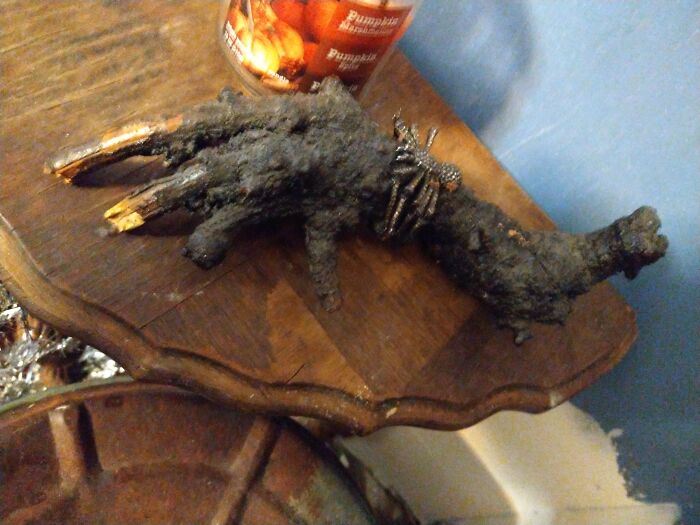 Hey Pandas, Share Something Weird Or Creepy You Have In Your Home (Closed) Hey Pandas, Share Something Weird Or Creepy You Have In Your Home (Closed)