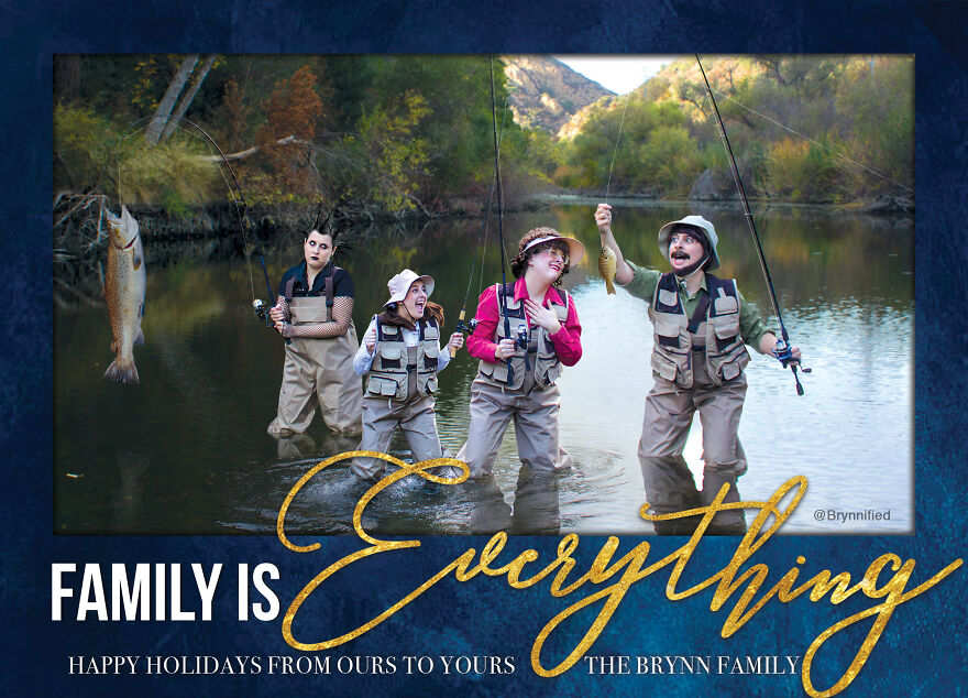 I Photoshopped Myself Into 4 Pretend Family Members To Send Awkward Holiday Cards To My Actual Family I Photoshopped Myself Into 4 Pretend Family Members To Send Awkward Holiday Cards To My Actual Family