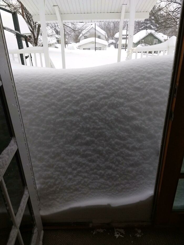 Record-Breaking Snowfall Buries Binghamton, New York, And Here’s What People Woke Up To (30 Pics) Record-Breaking Snowfall Buries Binghamton, New York, And Here’s What People Woke Up To (30 Pics)