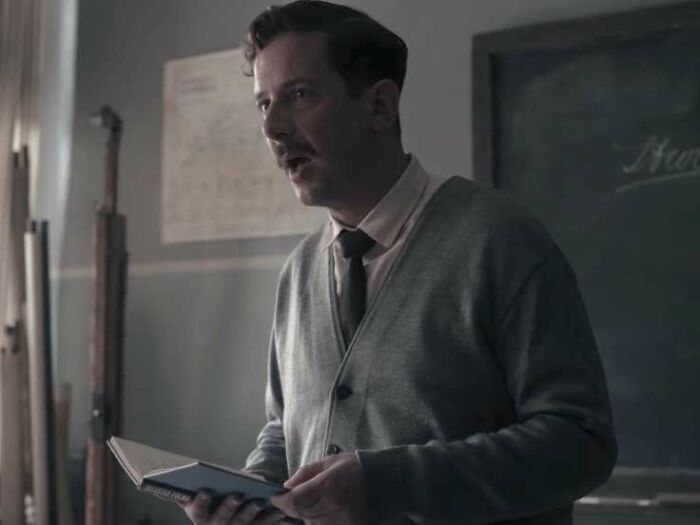 The Queen’s Gambit Is Full Of Hidden Details And Here Are 19 Of Them