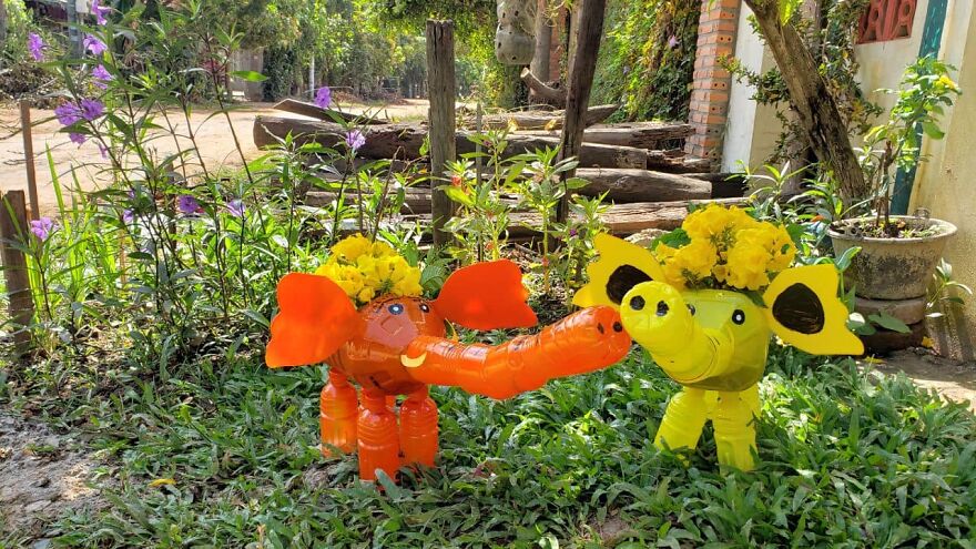 I Recycle Plastic Bottles Into Elephant Planter Pots I Recycle Plastic Bottles Into Elephant Planter Pots