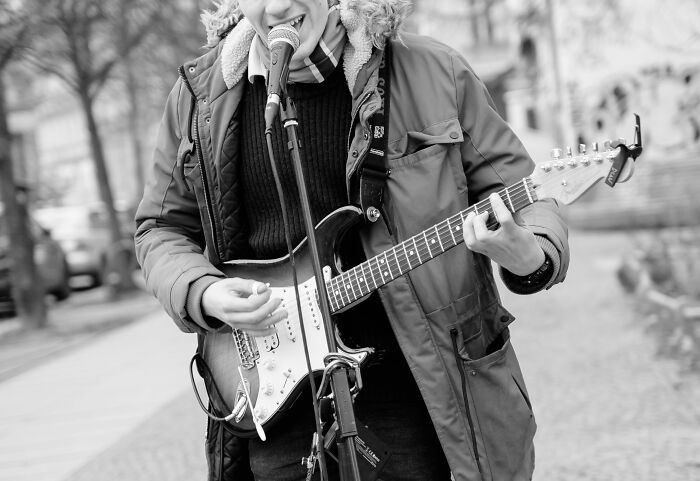 Local People Share 30 Things Tourists Do That Make Them Stand Out As A Non-Local