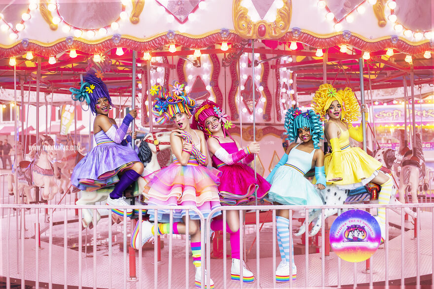 I Created Foam Wigs And Shot At An Empty Carnival To Create This Colorful Carnival Photoshoot I Created Foam Wigs And Shot At An Empty Carnival To Create This Colorful Carnival Photoshoot