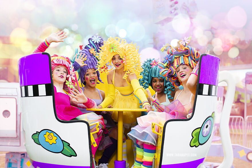 I Created Foam Wigs And Shot At An Empty Carnival To Create This Colorful Carnival Photoshoot I Created Foam Wigs And Shot At An Empty Carnival To Create This Colorful Carnival Photoshoot
