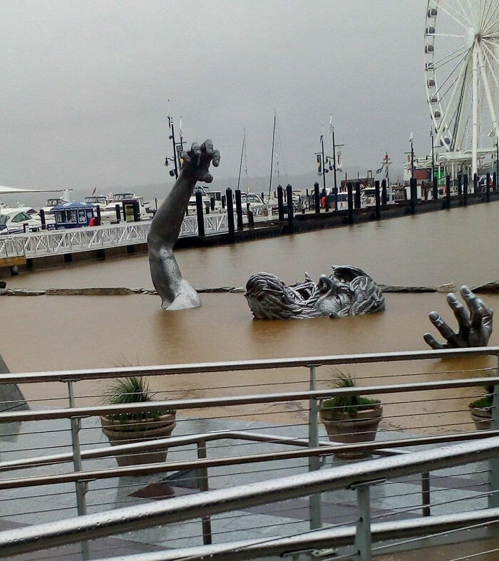 This Group Is All About The Fear Of Submerged Man-Made Objects, And Here Are 30 Of The Scariest Pics That Will Make You Want To Swim Away This Group Is All About The Fear Of Submerged Man-Made Objects, And Here Are 30 Of The Scariest Pics That Will Make You Want To Swim Away