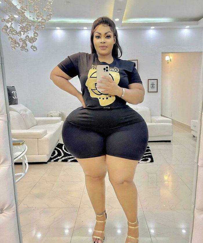 30 Instagrammers Whose Photos Are So Far From Reality, They Got Shamed For It Online (New Pics) 30 Instagrammers Whose Photos Are So Far From Reality, They Got Shamed For It Online (New Pics)