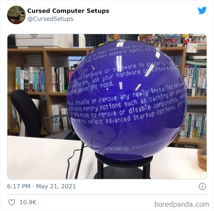 30 Times People Had Such Terrible Computer Setups, They Could Only Be Described As ‘Cursed’, As Shared By This Twitter Account 30 Times People Had Such Terrible Computer Setups, They Could Only Be Described As ‘Cursed’, As Shared By This Twitter Account