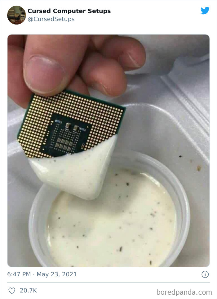 30 Times People Had Such Terrible Computer Setups, They Could Only Be Described As ‘Cursed’, As Shared By This Twitter Account 30 Times People Had Such Terrible Computer Setups, They Could Only Be Described As ‘Cursed’, As Shared By This Twitter Account