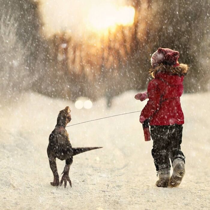 30 Unexpected Photo Manipulations Of Russian Streets Filled With Gigantic Animals By Vadim Solovyev (New Pics) 30 Unexpected Photo Manipulations Of Russian Streets Filled With Gigantic Animals By Vadim Solovyev (New Pics)