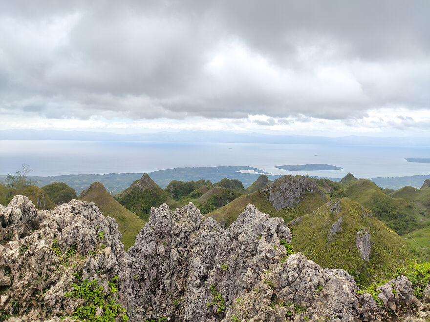 I Like Traveling Around My Country And Take Pictures With My Phone