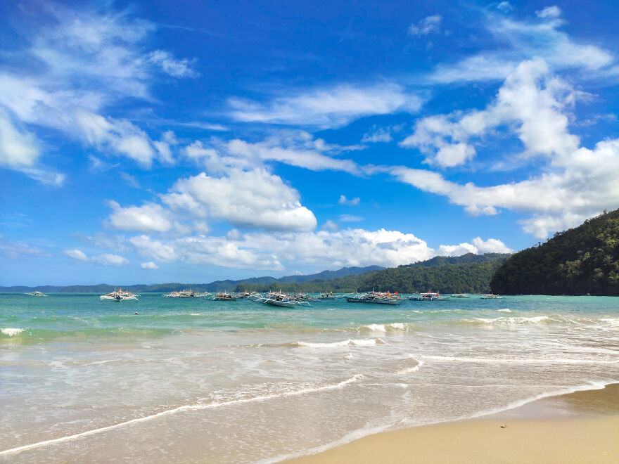 I Like Traveling Around My Country And Take Pictures With My Phone