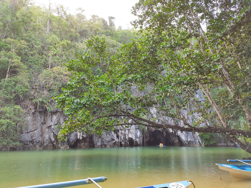 I Like Traveling Around My Country And Take Pictures With My Phone