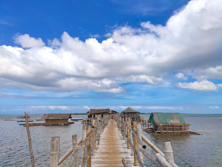 I Like Traveling Around My Country And Take Pictures With My Phone