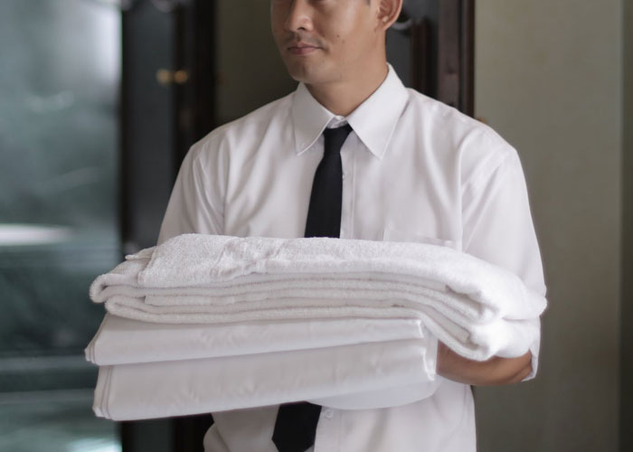 30 Hotel Workers Share What Things They Wish Guests Would Stop Doing, And It’s Disgusting That They Have To Deal With Such Things 30 Hotel Workers Share What Things They Wish Guests Would Stop Doing, And It’s Disgusting That They Have To Deal With Such Things