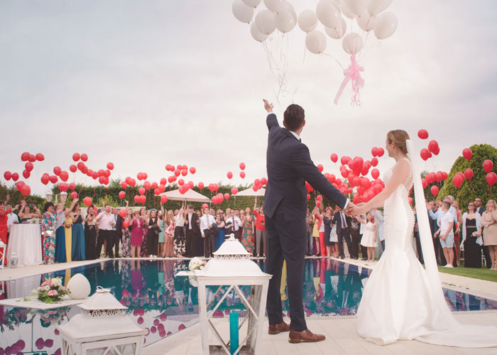 30 Hotel Workers Share What Things They Wish Guests Would Stop Doing, And It’s Disgusting That They Have To Deal With Such Things 30 Hotel Workers Share What Things They Wish Guests Would Stop Doing, And It’s Disgusting That They Have To Deal With Such Things