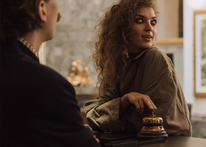 30 Hotel Workers Share What Things They Wish Guests Would Stop Doing, And It’s Disgusting That They Have To Deal With Such Things 30 Hotel Workers Share What Things They Wish Guests Would Stop Doing, And It’s Disgusting That They Have To Deal With Such Things