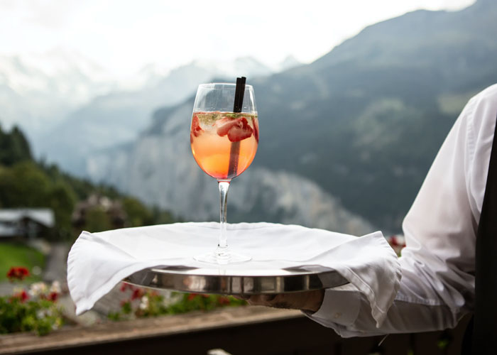 30 Hotel Workers Share What Things They Wish Guests Would Stop Doing, And It’s Disgusting That They Have To Deal With Such Things 30 Hotel Workers Share What Things They Wish Guests Would Stop Doing, And It’s Disgusting That They Have To Deal With Such Things