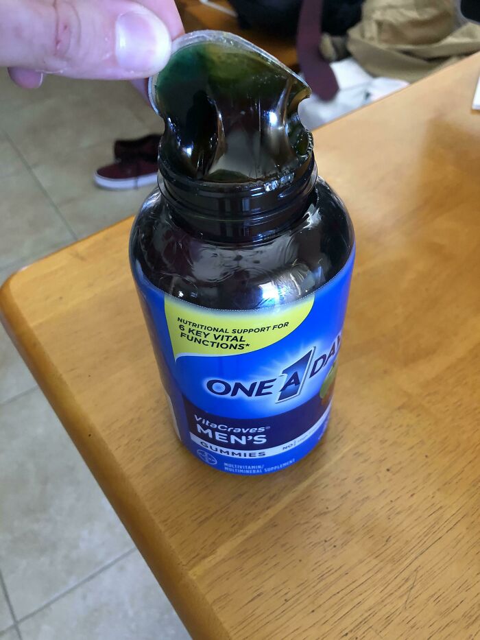 40 People Who Deeply Regret Shopping Online (New Pics)