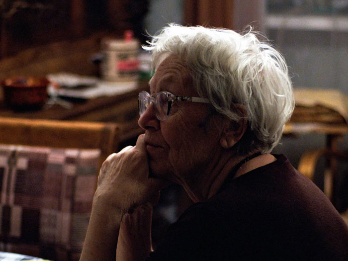 30 People Share Stories Of How Their “Crazy Neighbor” Earned That Name 30 People Share Stories Of How Their “Crazy Neighbor” Earned That Name