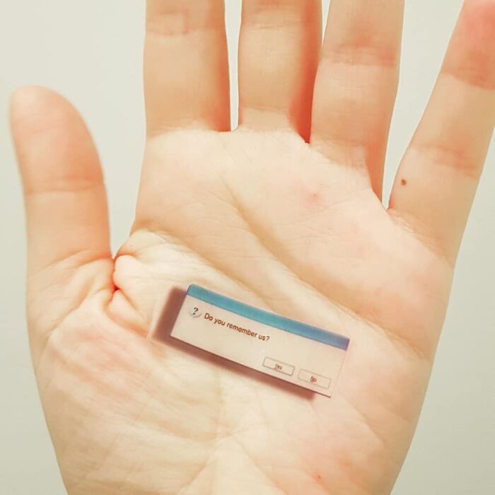 Artist Uses Her Hands As A Canvas To Show Her Hidden Worlds (39 Pics) Artist Uses Her Hands As A Canvas To Show Her Hidden Worlds (39 Pics)